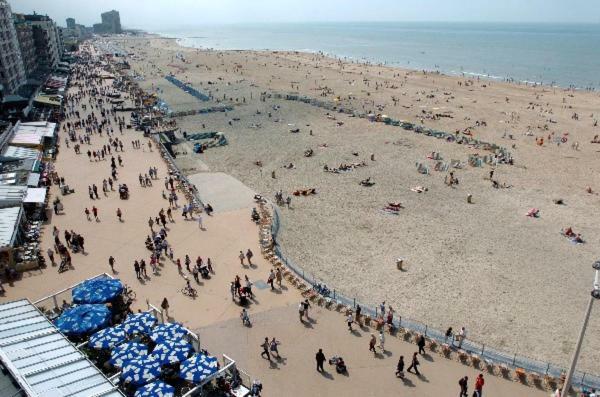 Toffe Studio Op 300M Van De Zeedijk Van Oostende Luaran gambar